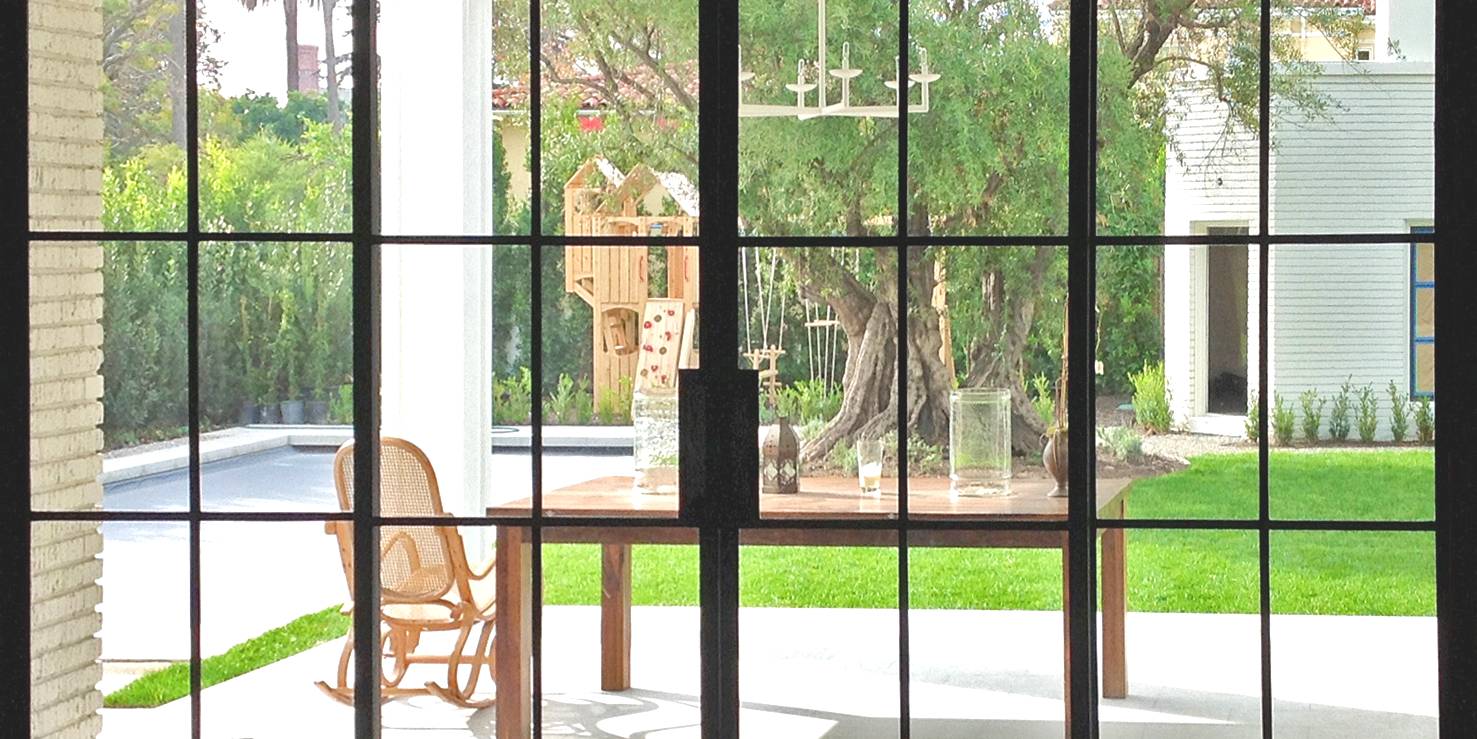 stalen ramen plaatsen